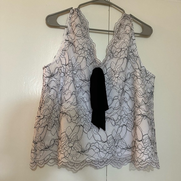 LOFT V-Neck Floral Lace Tank Women M White Black Bow Front Casual Office Work - Picture 2 of 7